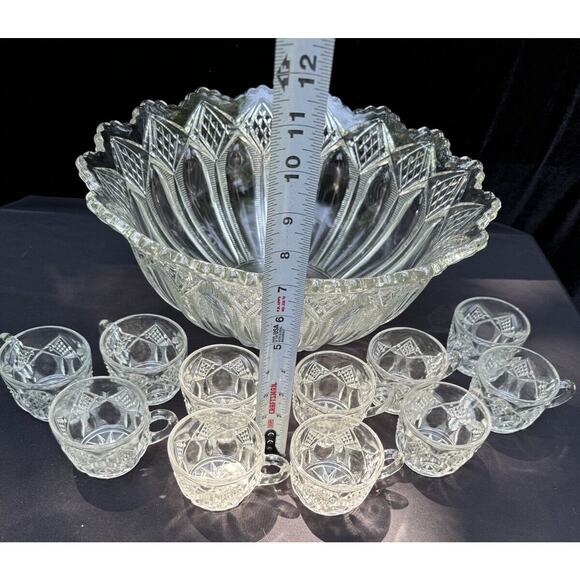 Gorgeous Antique DUNCAN & MILLER GLASS CO. No. 52 Punch Bowl & 11 Cups 1896-1910 - Picture 5 of 12